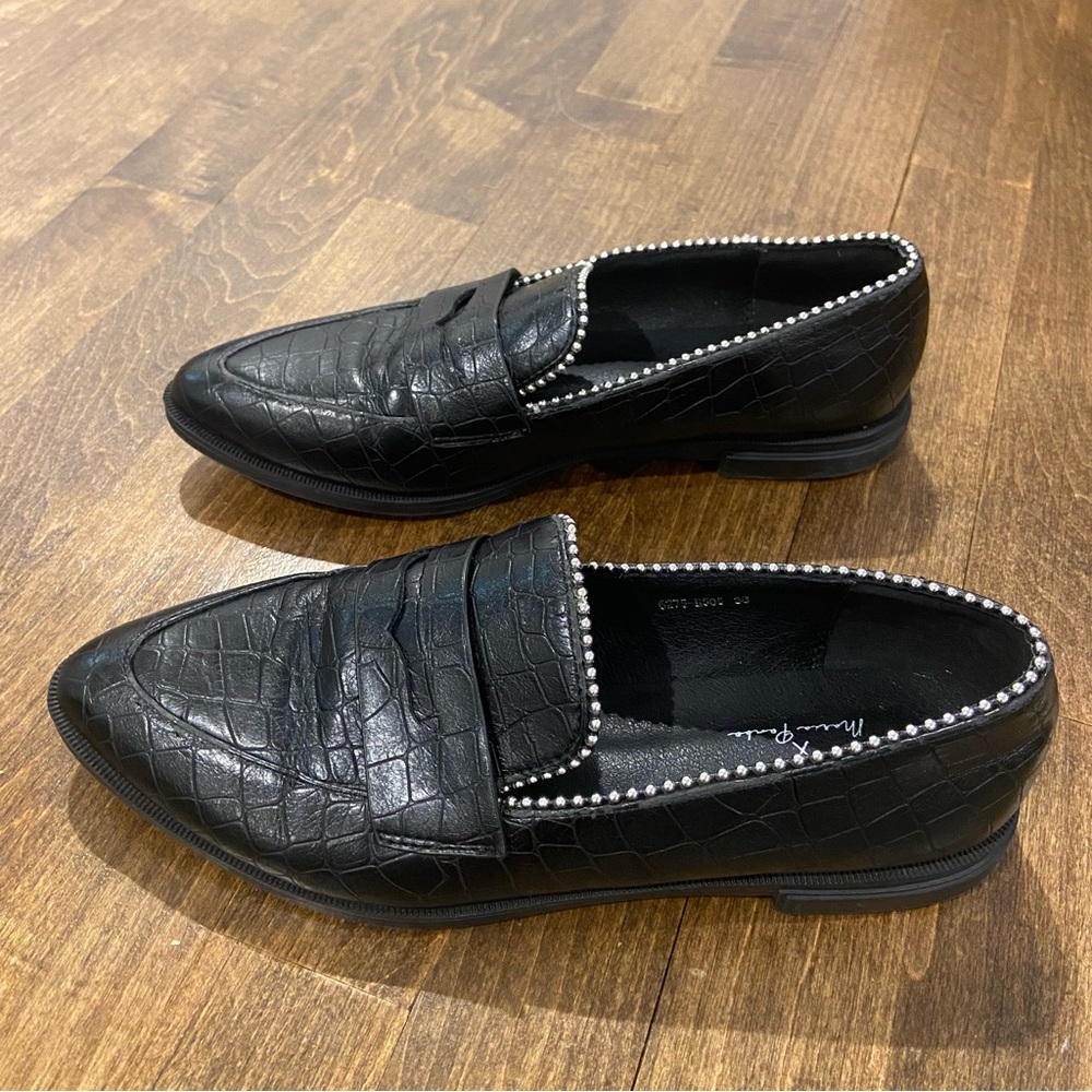 Maria Pombo Black Leather Loafers flats shoes Size 38 7.5